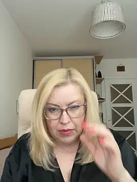 JanieLight53 online show from 06/10/26, 04:39