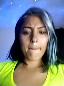 Snapshot of sweet_cherry420 chatting on 03/09/26, 02:04 sweet cherry420 online show from 03/09/26, 02:04