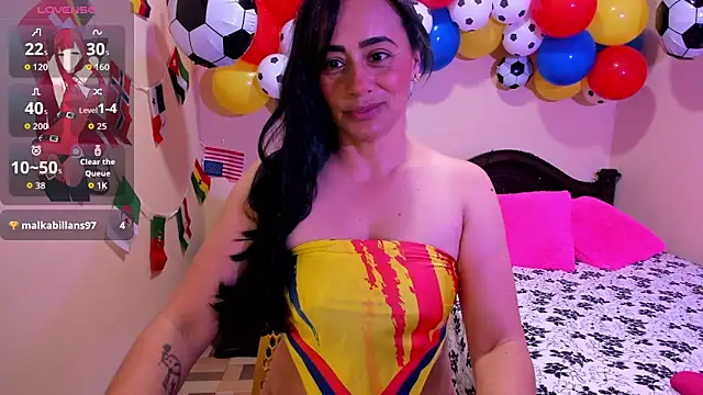 Snapshot of sara_florez12 chatting on 06/12/26, 11:42 sara florez12 online show from 06/12/26, 11:42