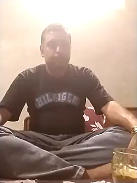 rockym1995 online show from 05/01/26, 01:16