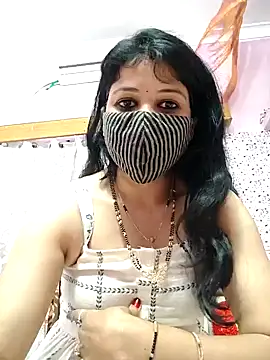 Snapshot of Rani_Mukherjee7676 chatting on 04/19/26, 07:18 Rani Mukherjee7676 online show from 04/19/26, 07:18