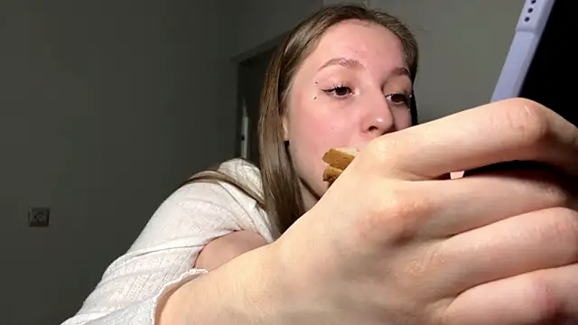 Sweet Pussy Girl online show from 03/12/26, 12:44