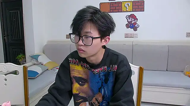Chili-001 online show from 04/09/26, 10:20