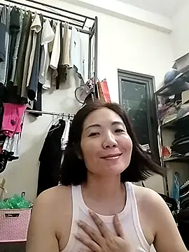 Snapshot of Miinn99 chatting on 07/06/26, 02:47 Miinn99 online show from 07/06/26, 02:47