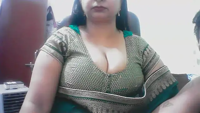 Snapshot of hard_to_do__ chatting on 05/16/26, 05:23 hard to do online show from 05/16/26, 05:23