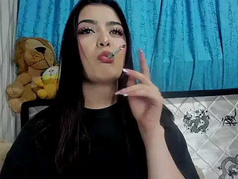 WoodssMia 2 online show from 03/16/26, 04:29