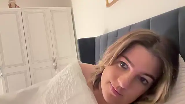 annabellewarick online show from 04/16/26, 09:39