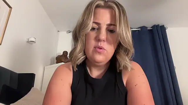 annabellewarick online show from 05/25/26, 08:59