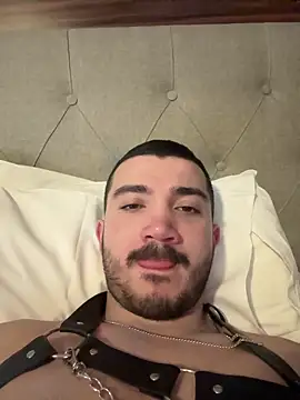 Snapshot of s_eren chatting on 04/09/26, 08:25 s eren online show from 04/09/26, 08:25