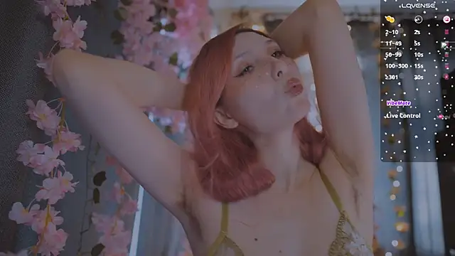 Snapshot of x__sexykitten666__x chatting on 08/05/26, 04:21 x sexykitten666 x online show from 08/05/26, 04:21