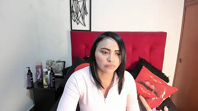 Snapshot of EstrellaSmmith chatting on 07/22/26, 08:44 EstrellaSmmith online show from 07/22/26, 08:44