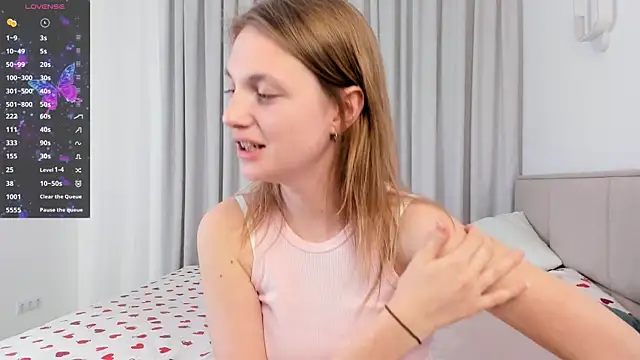 ErinnPieloch online show from 04/18/26, 07:40