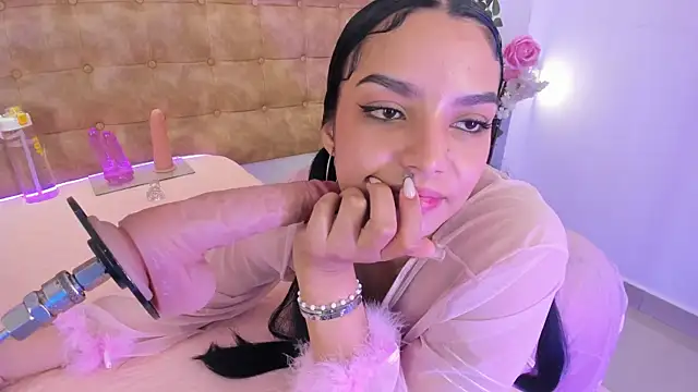 ariana morelly online show from 05/28/26, 11:51