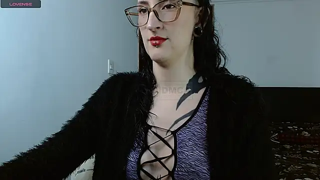 VelvetVal  online show from 04/17/26, 05:16