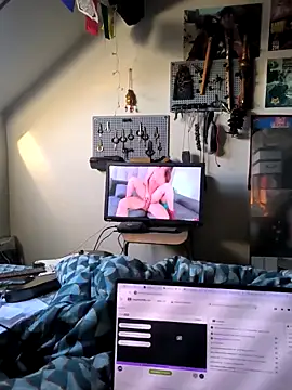 ibitsu666 online show from 03/18/26, 07:22