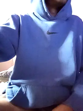 SeuDono  online show from 04/15/26, 01:45