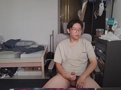 Snapshot of Sh-618 chatting on 03/09/26, 07:56 Sh-618 online show from 03/09/26, 07:56