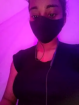 Snapshot of sapna_singh20 chatting on 03/10/26, 03:39 sapna singh20 online show from 03/10/26, 03:39