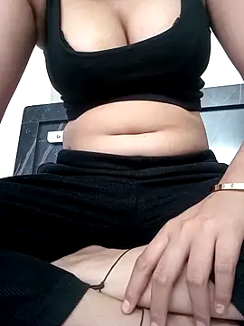 Nehaa nude online show from 04/15/26, 04:52