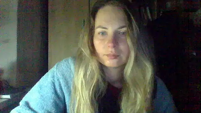 Mollie365 online show from 03/18/26, 02:15