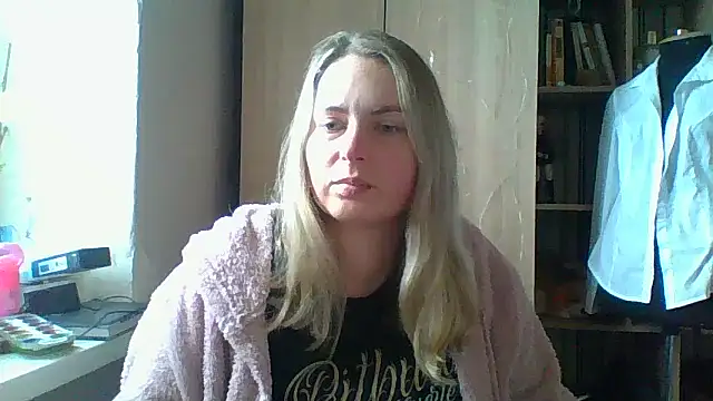 Mollie365 online show from 04/04/26, 10:57