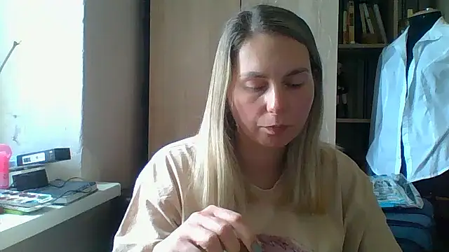 Mollie365 online show from 04/14/26, 09:15