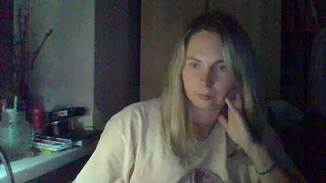 Mollie365 online show from 04/17/26, 10:02