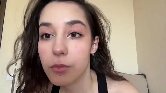 AdeleVelvet online show from 03/17/26, 10:07