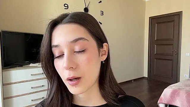 AdeleVelvet online show from 03/21/26, 09:58