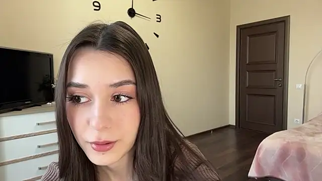 AdeleVelvet online show from 04/05/26, 09:17