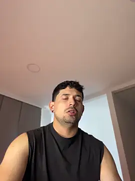 TroyeSavage online show from 04/20/26, 07:26