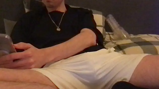 Snapshot of Matwinko chatting on 03/08/26, 07:17 Matwinko online show from 03/08/26, 07:17