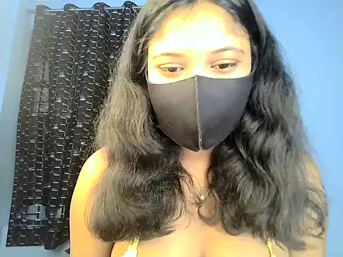 Snapshot of KASHISH_SINGH_ chatting on 05/18/26, 09:15 KASHISH SINGH online show from 05/18/26, 09:15