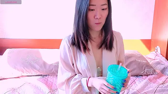 AikooYamada online show from 04/12/26, 06:07