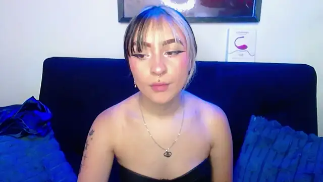 melodygirl2   online show from 04/11/26, 07:40