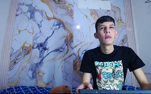 Desire Boys1 online show from 04/14/26, 06:25