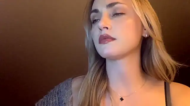 ScarlettSensitive online show from 04/15/26, 08:09