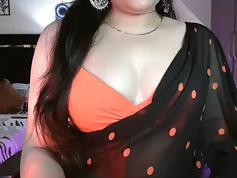 Snapshot of NaughtyUrus chatting on 06/12/26, 05:23 NaughtyUrus online show from 06/12/26, 05:23