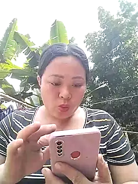 Min-in online show from 03/30/26, 02:56