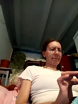 Tania9876 online show from 04/17/26, 06:22