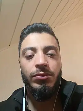 Snapshot of SoftAmjad chatting on 04/08/26, 12:21 SoftAmjad online show from 04/08/26, 12:21