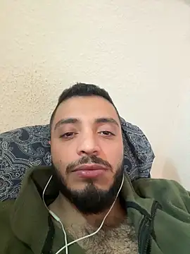 Snapshot of SoftAmjad chatting on 04/23/26, 01:18 SoftAmjad online show from 04/23/26, 01:18