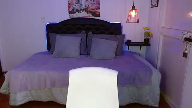 Mylu xx online show from 04/24/26, 01:24