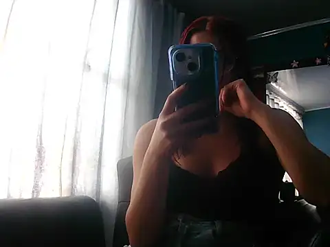 Nahomi velez online show from 03/16/26, 07:07