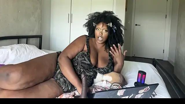 juicy janet online show from 07/23/26, 05:44