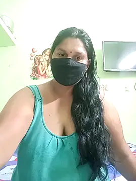 Snapshot of telugutanuja_ chatting on 04/22/26, 03:57 telugutanuja online show from 04/22/26, 03:57