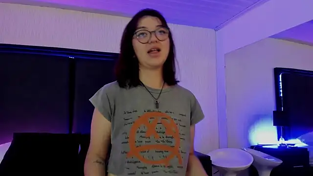 LilithBluum online show from 04/05/26, 11:40