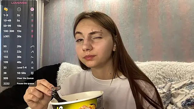 AlisaBloom online show from 04/22/26, 04:08