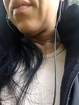 Camillemonroe  online show from 04/21/26, 11:38