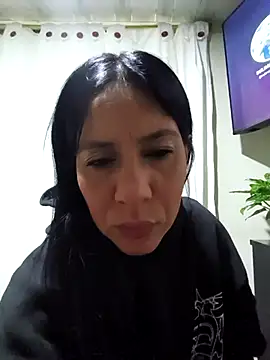 Snapshot of Camillemonroe_ chatting on 05/20/26, 08:20 Camillemonroe online show from 05/20/26, 08:20